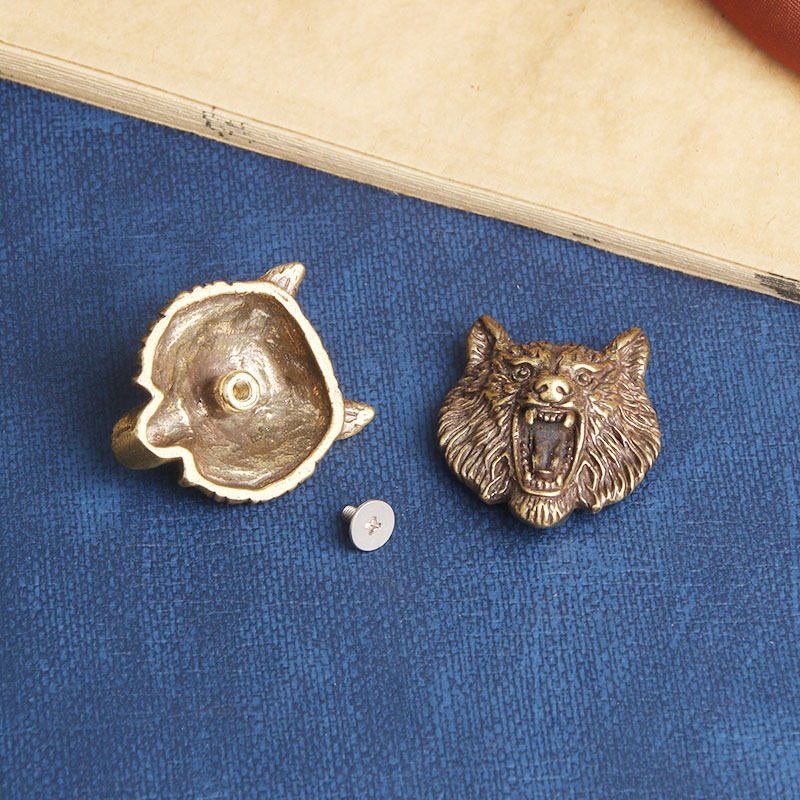 Wolf Jewelry & Watches Tampa Reviews - Hebilla decorativa de latón con cabeza