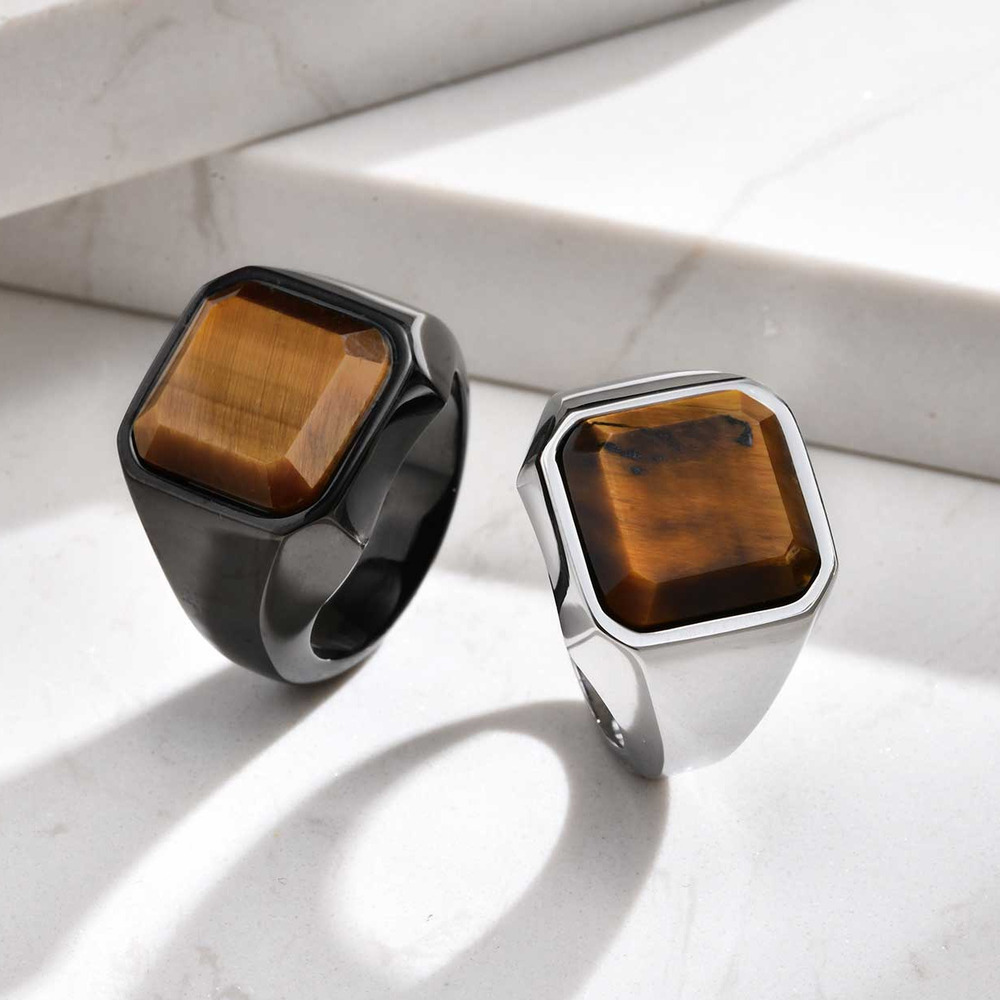 Mens Signet Ring - Anillo de piedra de ojo de