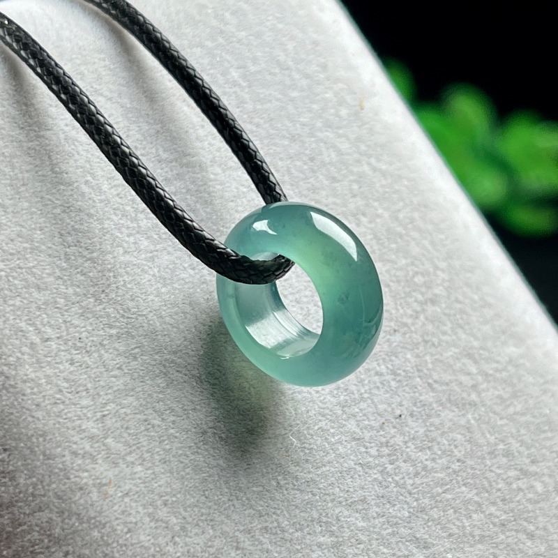 Jewelry & Watches Spółka Z Ograniczoną Odpowiedzialnością - Colgante de Anillo con Cuentas de