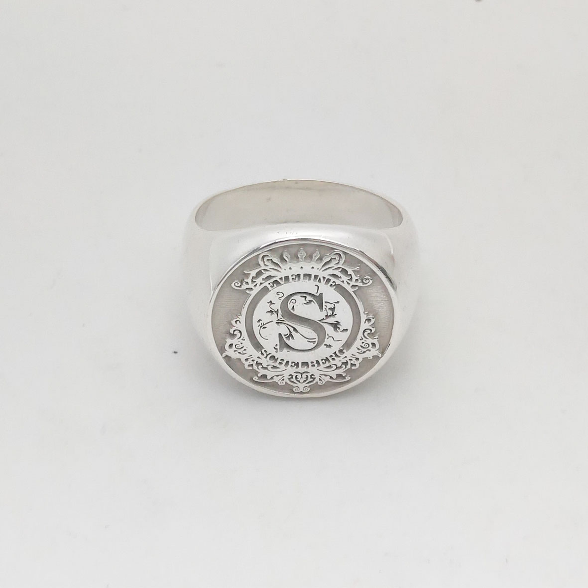 Anillo superior redondo grabad - Mens Signet Ring reseña y precio