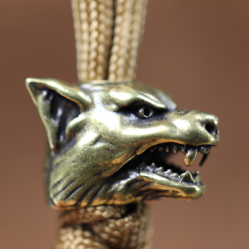 Escultura de cabeza de guerrer - Wolf Jewelry & Watches Tampa Reviews reseña y precio