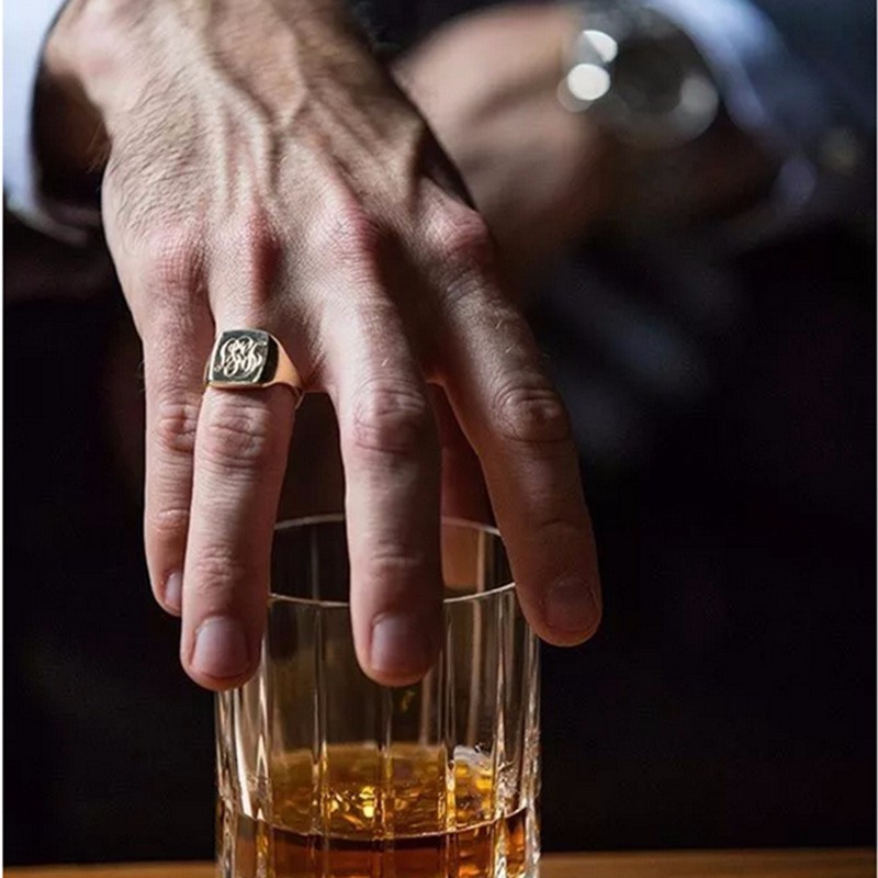 Anillo de sello personalizado  - Mens Signet Ring reseña y precio