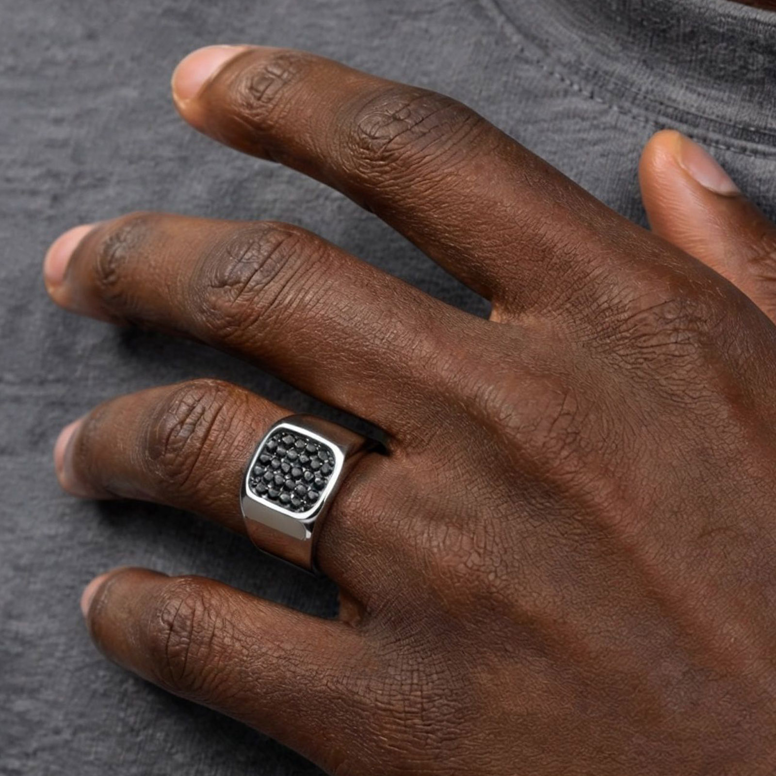Anillo de Sello Punk de Acero  - Mens Signet Ring reseña y precio