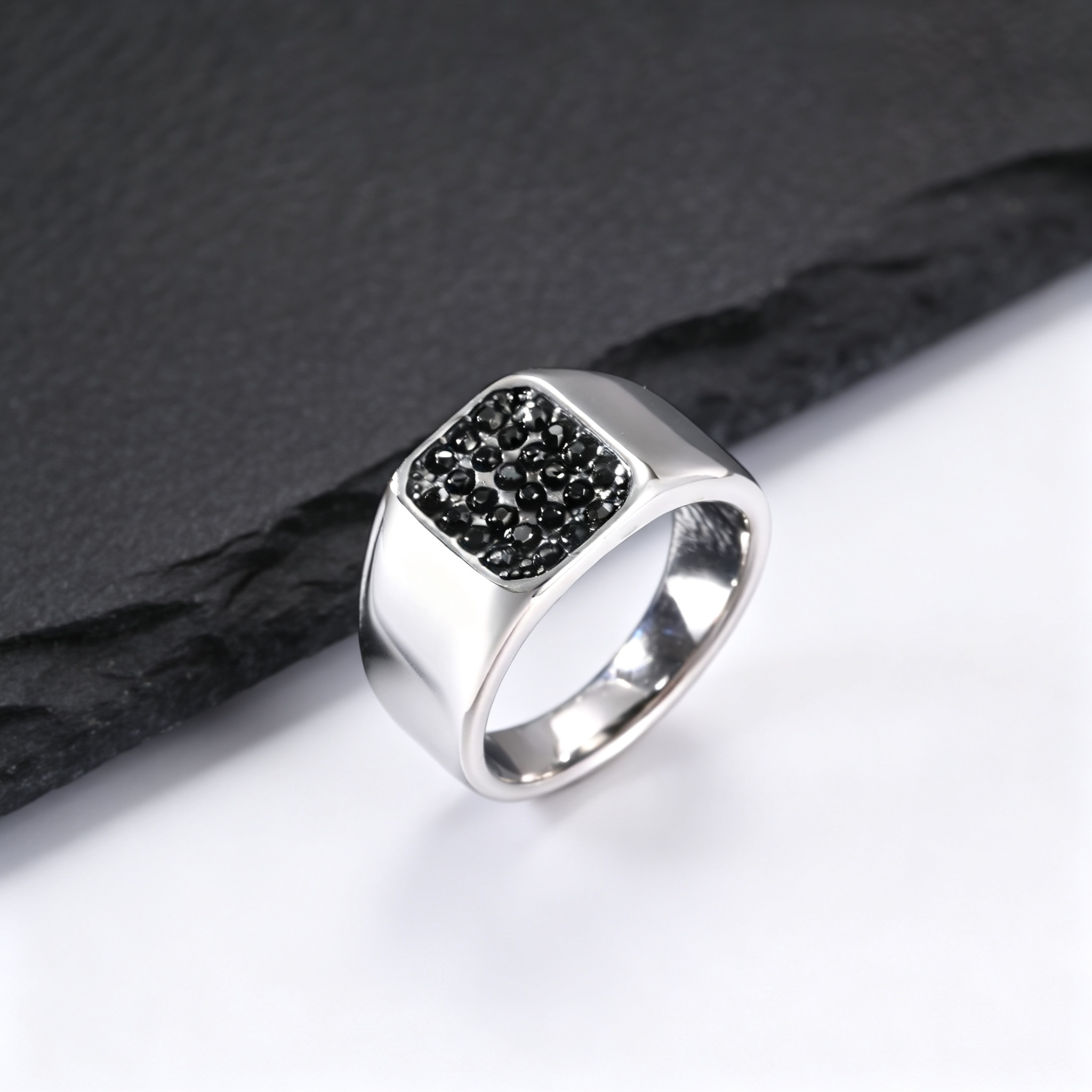 Anillo de Sello Punk de Acero  - Mens Signet Ring reseña y precio