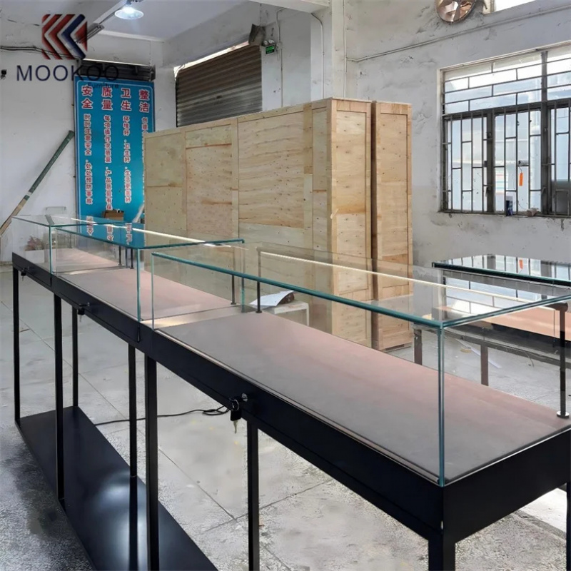 Exhibidor de Vidrio Personaliz - Jewelry And Watches Store reseña y precio