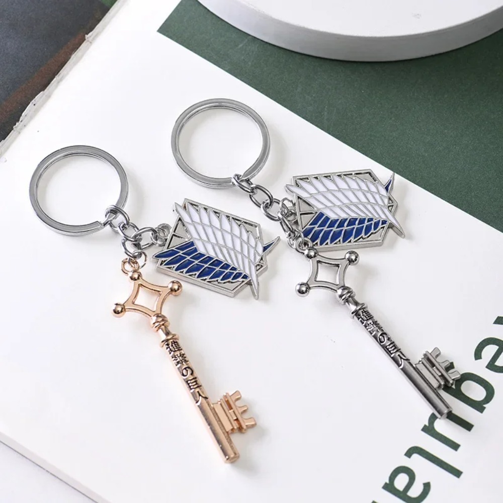 Llaveros Metálicos de Ataque a - Levi Jewelry & Watches Inc reseña y precio